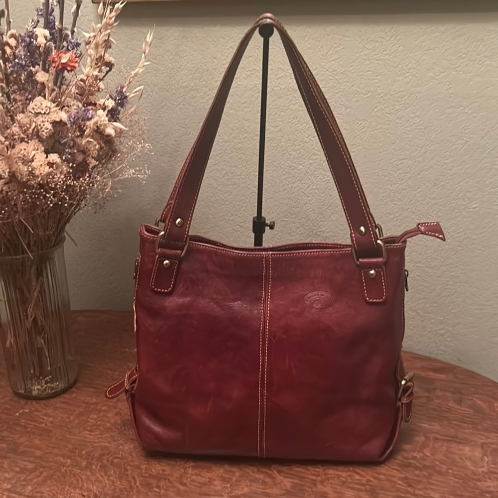 Leather Factory Made In Italy Distressed Leather Hobo